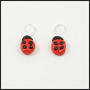 boucle-oreille-polymere-coccinelle-rouge-010