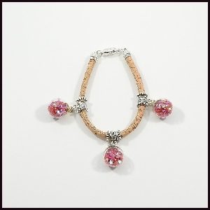 bracelet-liege-simple-3boules-verre-rouge-006