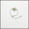 bracelet-resine-chaine-cabochon-fleur-blanc-015