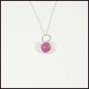 collier-chaine-boule-verre-microbilles-rose-074