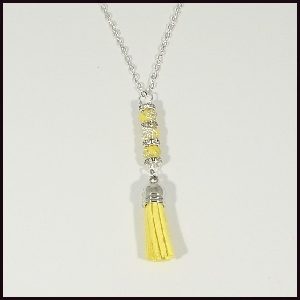 collier-chaine-pendante-frange-jaune-018a