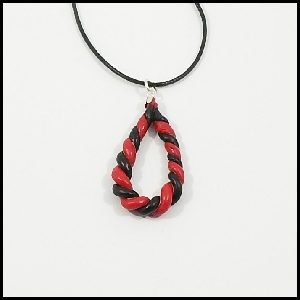 collier-polymere-rouge-noir-009