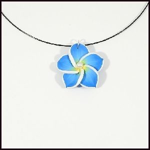 collier-rigide-grosse-fleur-bleu-134