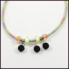 collier-cordon-creu-multicolore-perles-noires-207