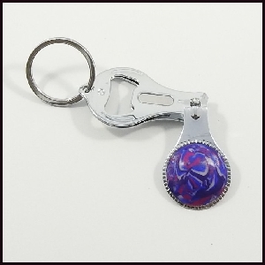 porte-cle-polymere-ouvre-bouteille-coupe-ongle-violet-a-003