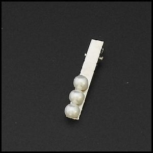 barette-clip-clap-3-perles-blanches-189a