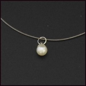 collier-rigide-perle-blanche-189