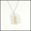 collier-chaine-bouteille-verre-sable-perle-blanche-306